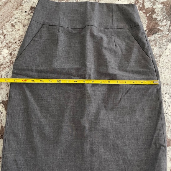 BR Wool Pencil Skirt - Picture 6 of 10